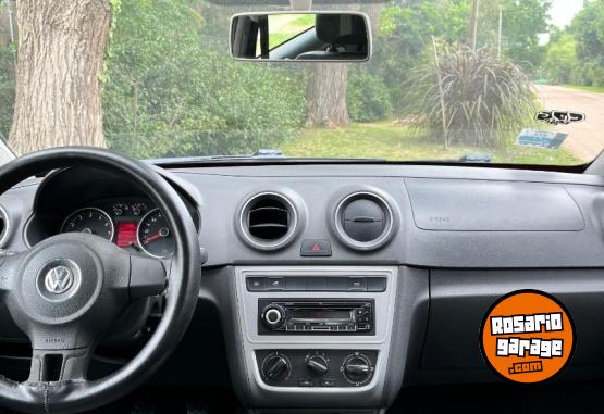 Autos - Volkswagen VOYAGE 2014 GNC 143000Km - En Venta