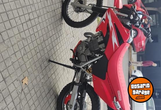 Motos - Honda Tornado 250 honda 2013 Nafta 13000Km - En Venta