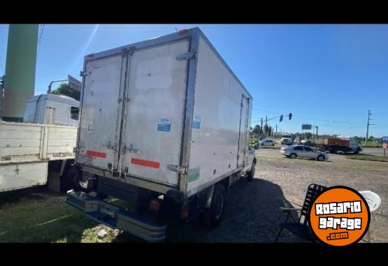 Camiones y Grúas - VENDO / PÉRMUTO FORD F-4000 CON CAJA TERMICA - En Venta