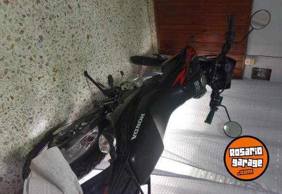 Motos - Honda Xr150 2023 Nafta 4400Km - En Venta