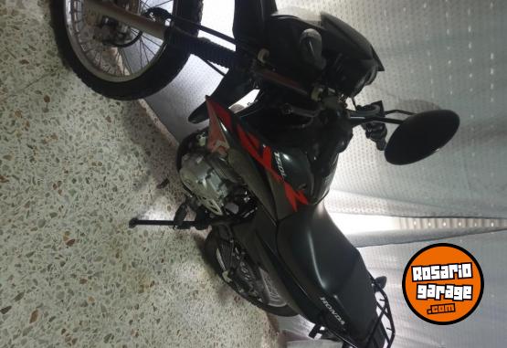 Motos - Honda Xr150 2023 Nafta 4400Km - En Venta