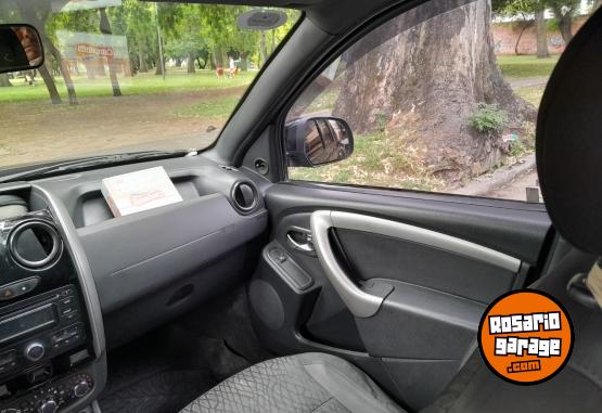 Camionetas - Renault Oroch 2016 GNC 210000Km - En Venta