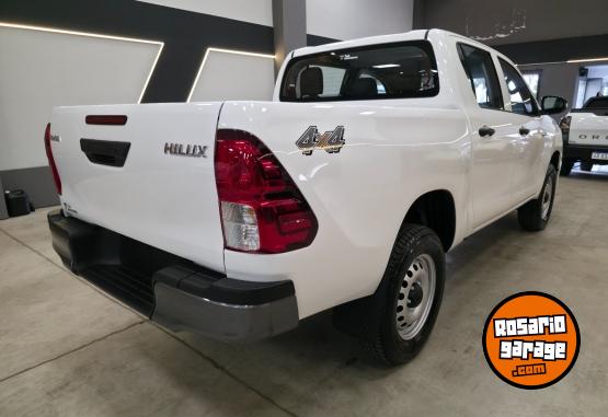 Camionetas - Toyota HILUX DOBLE CABINA DX 2.4 2025 Diesel 0Km - En Venta