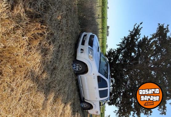 Camionetas - Toyota Hilux 2013 Diesel 232000Km - En Venta