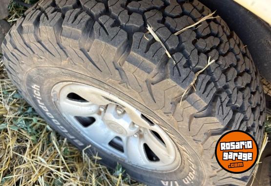 Camionetas - Toyota Hilux 2013 Diesel 232000Km - En Venta