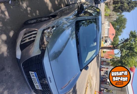 Autos - Peugeot Allure AT 2025 Nafta 13000Km - En Venta