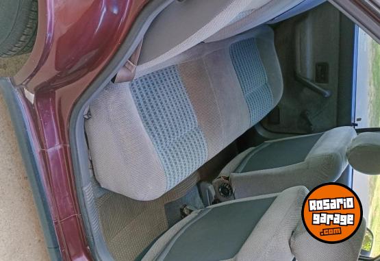 Autos - Renault 19 RNI 1995 GNC 277000Km - En Venta