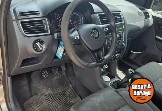 Autos - Volkswagen Suran truck 2019 Nafta 74000Km - En Venta