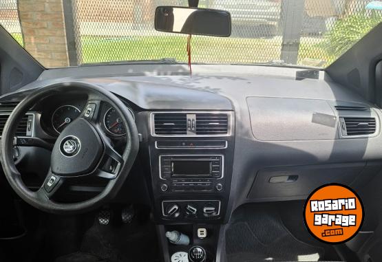 Autos - Volkswagen Suran truck 2019 Nafta 74000Km - En Venta