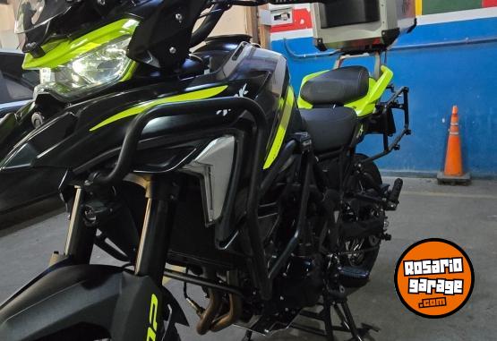 Motos - Benelli TRK 702x 2024 Nafta 19000Km - En Venta