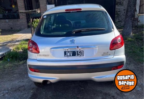 Autos - Peugeot 207 2011 Nafta 180000Km - En Venta