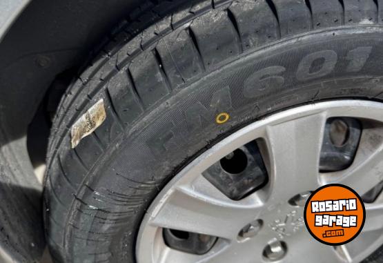 Autos - Peugeot 207 2011 Nafta 180000Km - En Venta