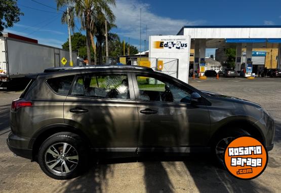 Camionetas - Toyota Rav4 2018 Nafta 92000Km - En Venta