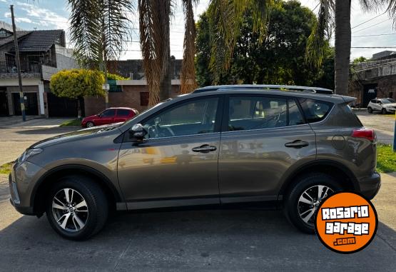 Camionetas - Toyota Rav4 2018 Nafta 92000Km - En Venta