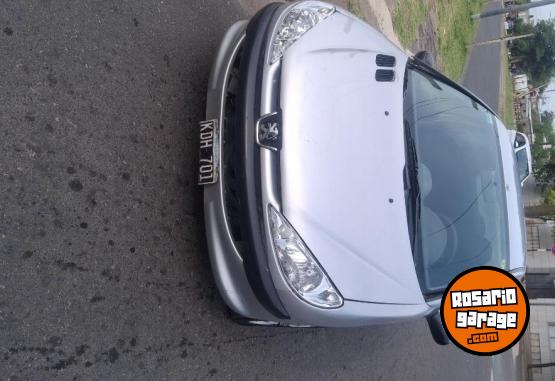 Autos - Peugeot 206 2011 Nafta 295000Km - En Venta