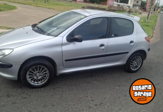 Autos - Peugeot 206 2011 Nafta 295000Km - En Venta