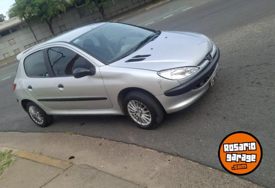 Autos - Peugeot 206 2011 Nafta 295000Km - En Venta
