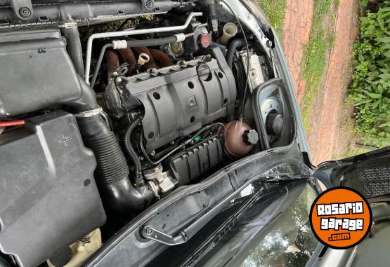 Autos - Peugeot 206 2004 Nafta 206000Km - En Venta