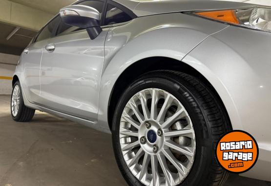 Autos - Ford Fiesta 2015 Nafta 105000Km - En Venta
