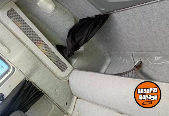 Camiones y Grúas - Iveco cursor 330 año 2021 - En Venta