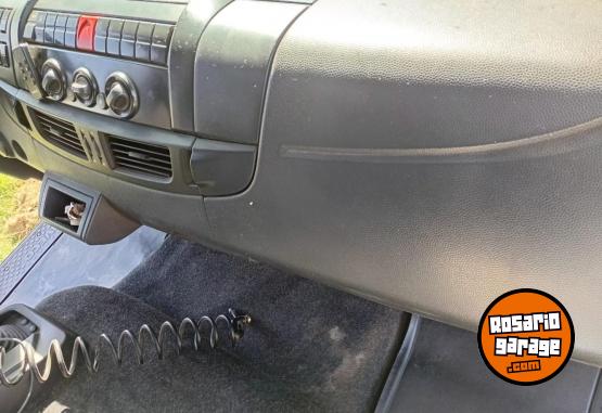 Camiones y Grúas - Iveco cursor 330 año 2021 - En Venta