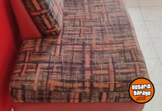 Hogar - Práctico sofá con medio respaldo - En Venta