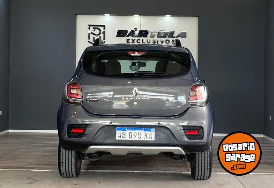 Autos - Renault Sandero Stepway 2017 Nafta 94000Km - En Venta