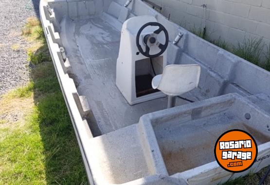 Embarcaciones - Bote costero traker 620 con consola central www.nautistore.com.ar - En Venta