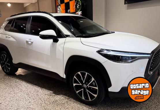 Autos - Toyota COROLLA CROSS SE-G 2024 Nafta 10000Km - En Venta