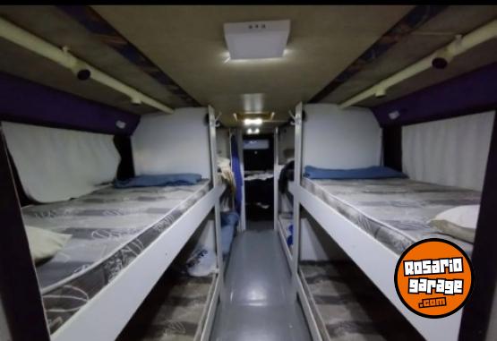 Camionetas - Volvo Motorhome 2000 Diesel 111Km - En Venta