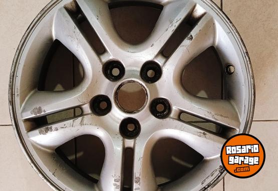 Accesorios para Autos - Llanta de kia - En Venta