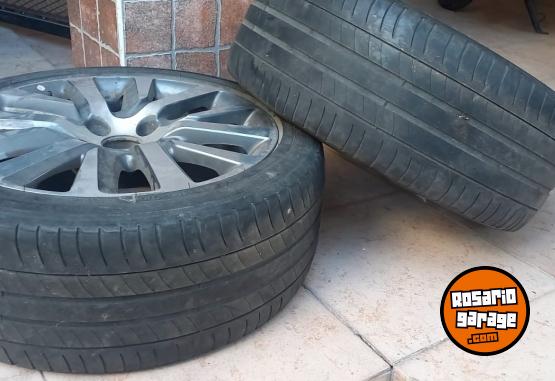 Accesorios para Autos - Vendo 2 ruedas completas para Peugeot - En Venta