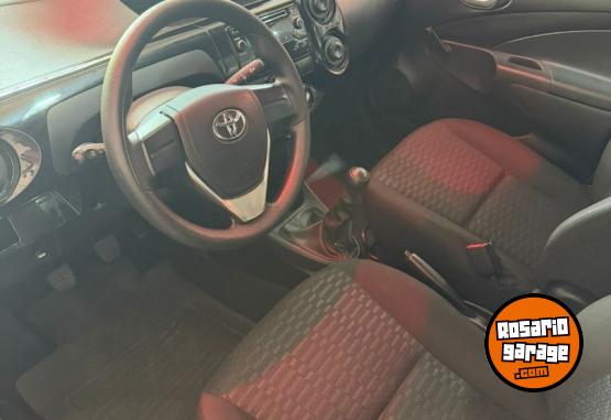 Autos - Toyota Etios X 1.5 2016 Nafta 105000Km - En Venta