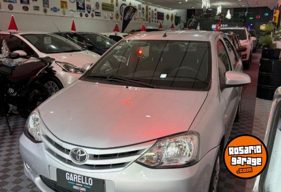 Autos - Toyota Etios X 1.5 2016 Nafta 105000Km - En Venta