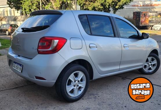 Autos - Renault Sandero 2016 Nafta 100000Km - En Venta