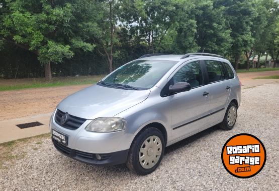 Autos - Volkswagen SURAN 2010 GNC 200000Km - En Venta