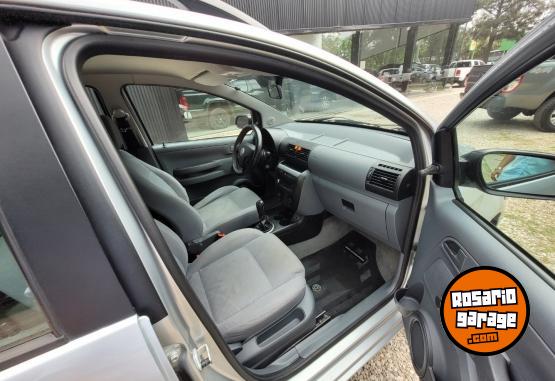 Autos - Volkswagen SURAN 2010 GNC 200000Km - En Venta