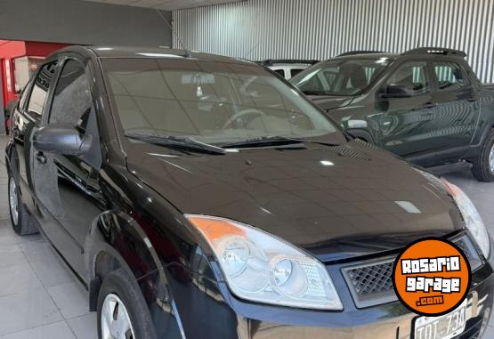 Autos - Ford Fiesta max 2010 Nafta 189000Km - En Venta