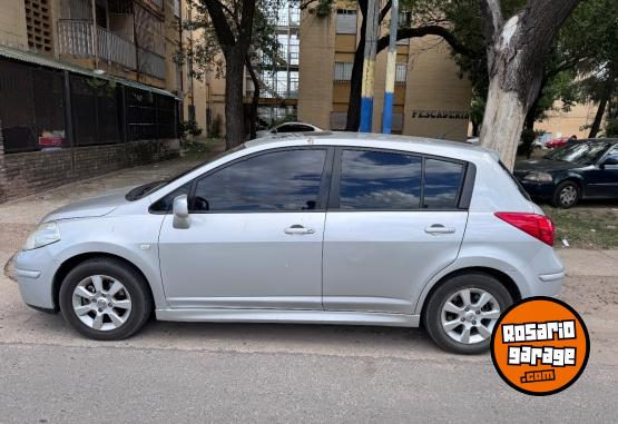 Autos - Nissan Tiida 2010 Nafta 167600Km - En Venta