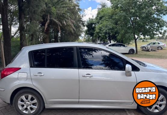 Autos - Nissan Tiida 2010 Nafta 167600Km - En Venta