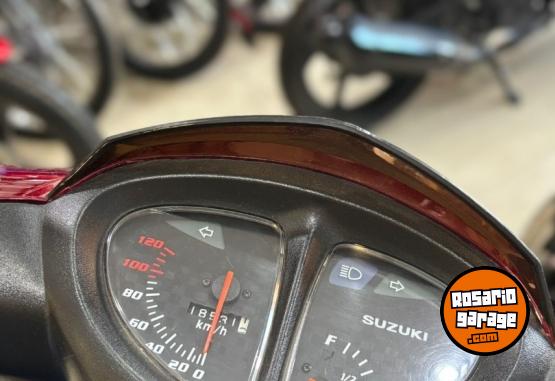 Motos - Suzuki AN 125 2017 Nafta 18500Km - En Venta