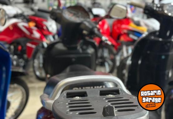 Motos - Suzuki AN 125 2017 Nafta 18500Km - En Venta