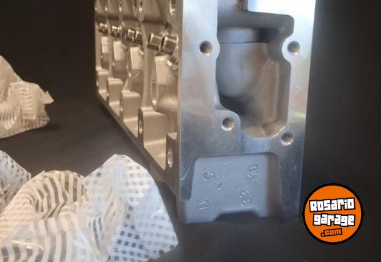 Accesorios para Autos - TAPA DE CILINDRO RENAULT CLIO 1.6 C3L OKM - En Venta