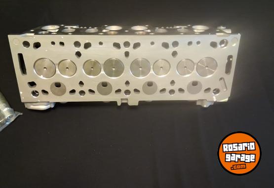 Accesorios para Autos - TAPA DE CILINDRO PEUGEOT 405D OKM - En Venta