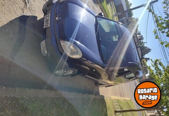 Utilitarios - Renault Kangoo 2011 GNC 275000Km - En Venta