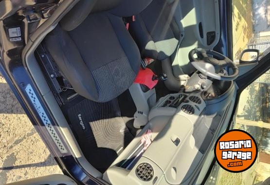 Utilitarios - Renault Kangoo 2011 GNC 275000Km - En Venta