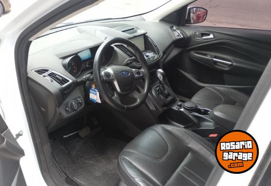 Camionetas - Ford Kuga Titanium 4x4 AT 2016 Nafta 100000Km - En Venta