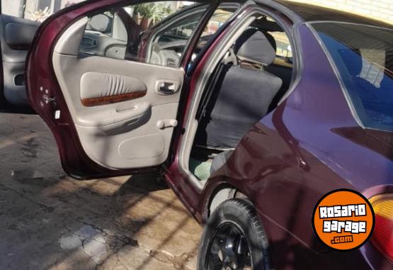 Autos - Chrysler Neón 2001 Nafta 270076Km - En Venta