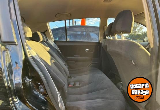 Autos - Nissan tiida 2011 Nafta 180000Km - En Venta