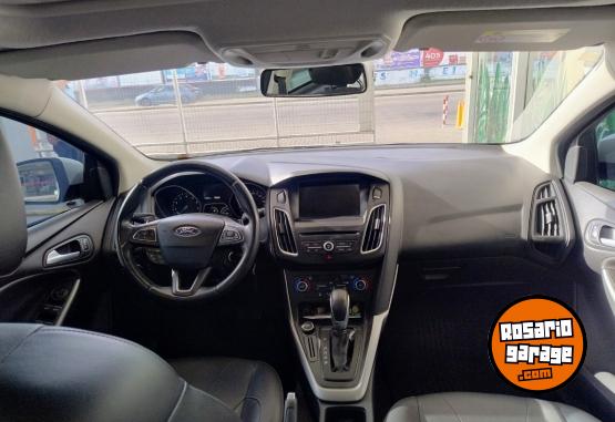 Autos - Ford Focus Se Plus Automtico 2017 Nafta 71800Km - En Venta